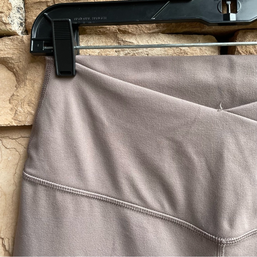 Yogalicious Lux mocha hi rise flare leggings Women Large NWT - Picture 6 of 12